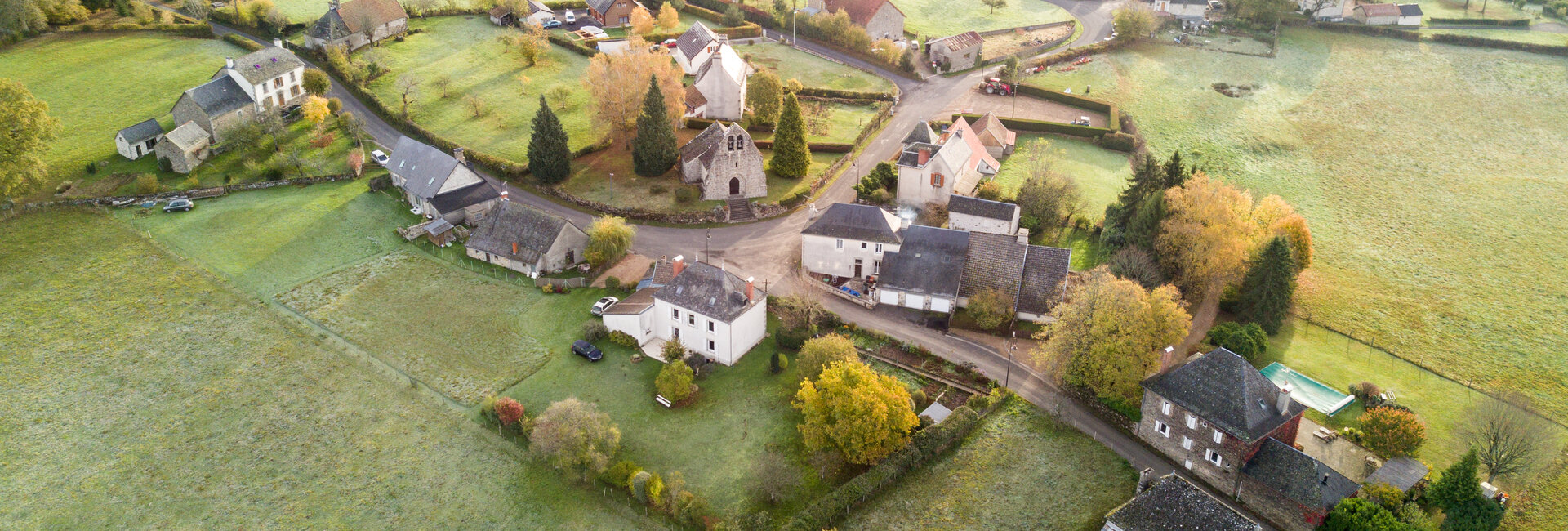 salle à réserver Mairie de Veyrières (15) Cantal